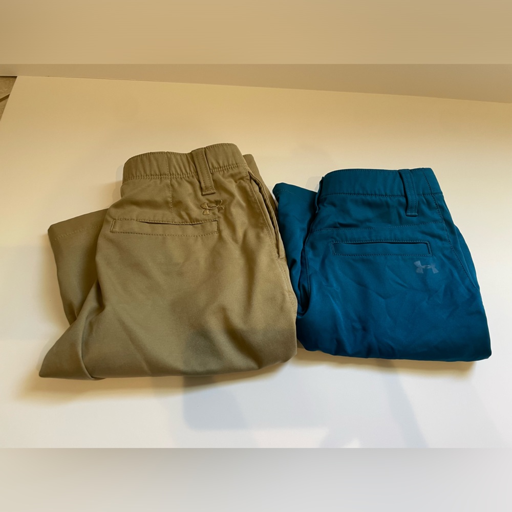 BOYS UNDER ARMOUR GOLF SHORTS SIZE 8